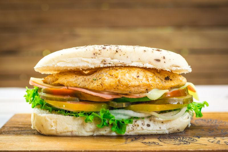 grilled chicken sandwich with fresh vegetables